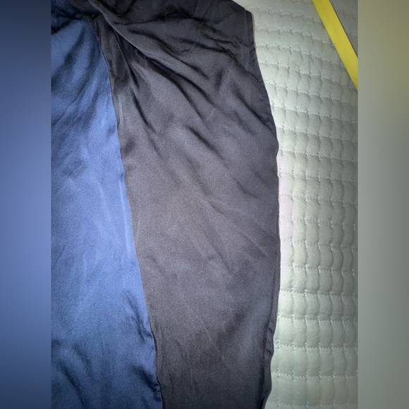 VINCE ($345) navy and black Pleated 100% Silk Popover Hi Lo Blouse Top Size S - Picture 5 of 10